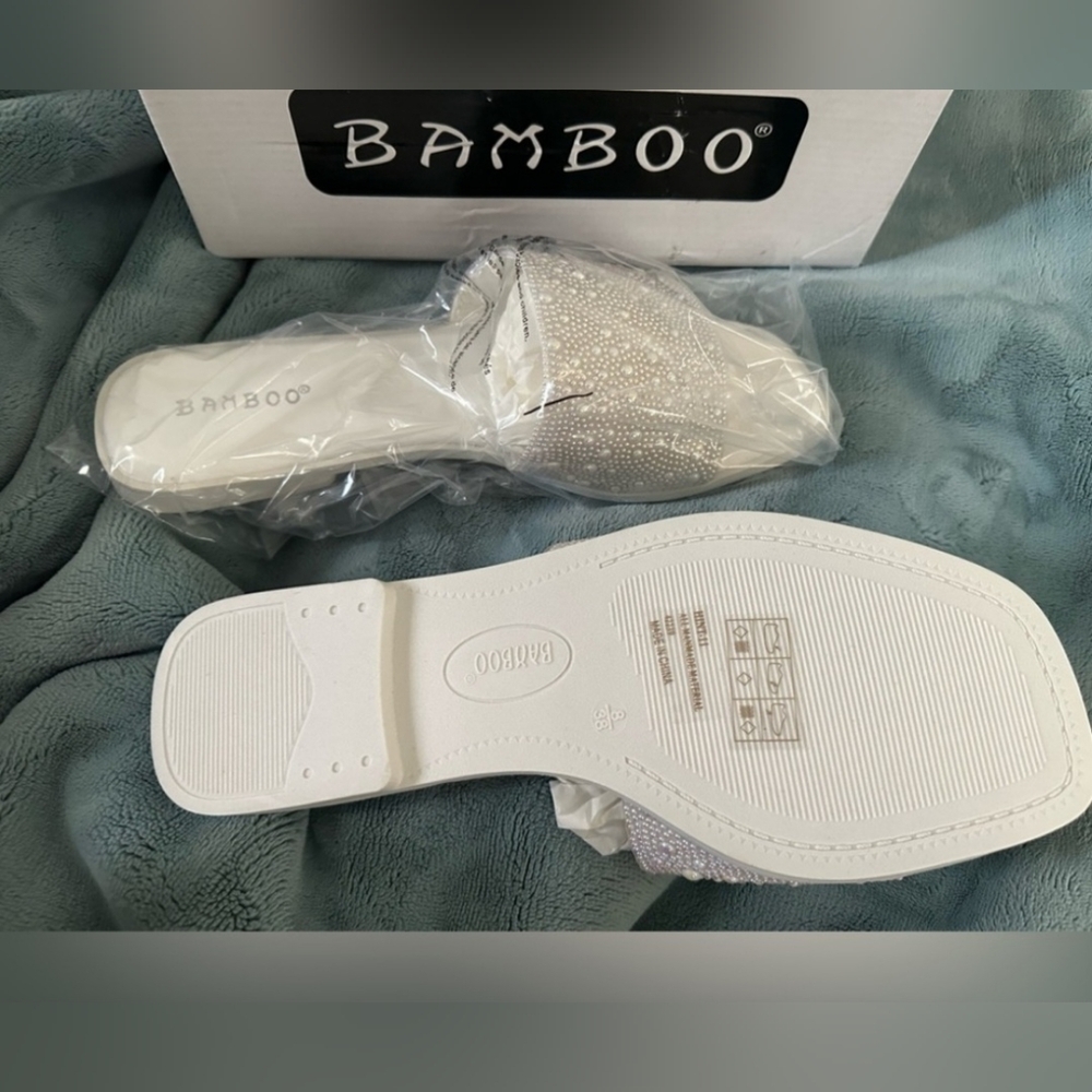 BAMBOO White sandles nwt - Picture 2 of 2